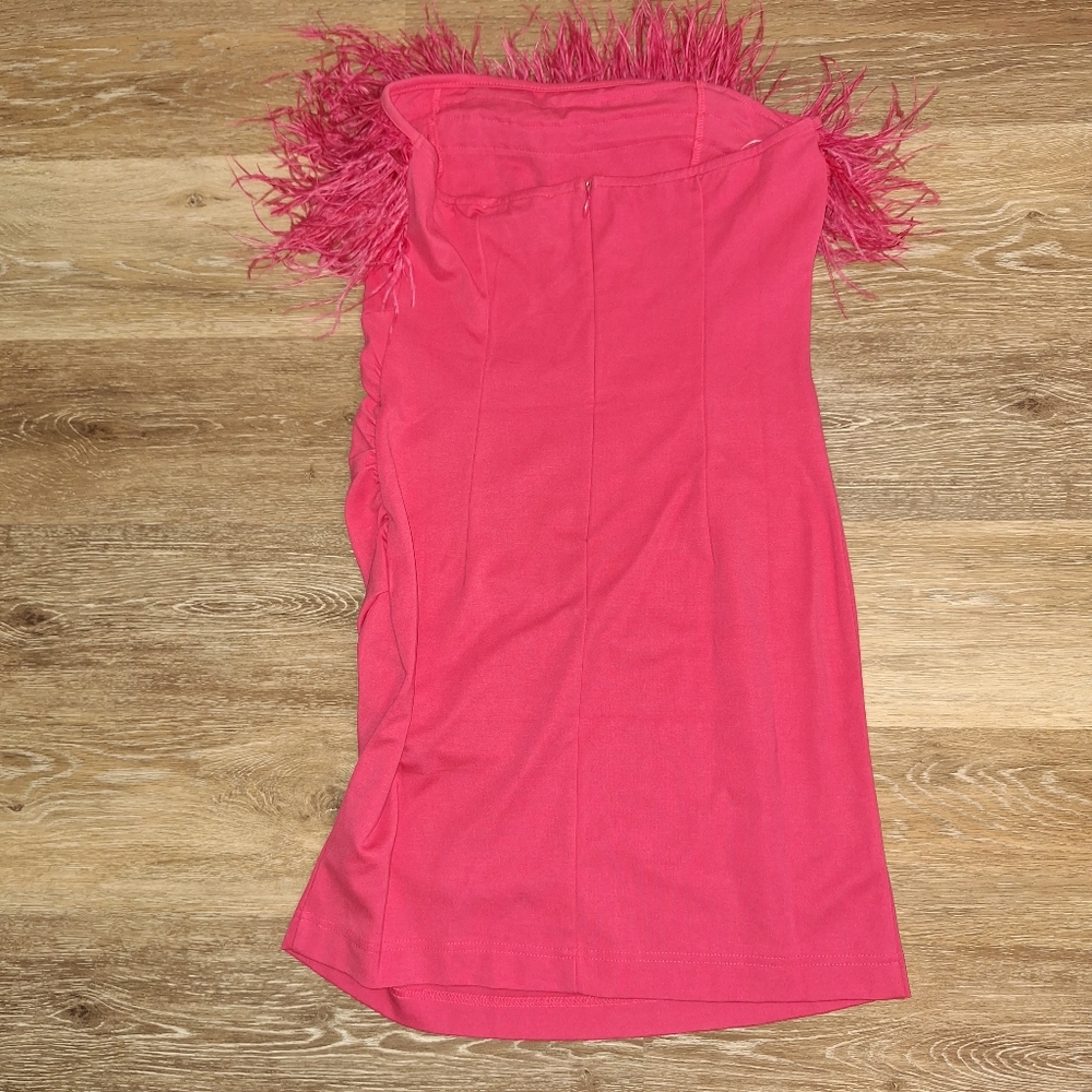 NWT Women’s Blue B Bodycon Feather Accent Mini Strapless Dress Pink Medium - Picture 2 of 11